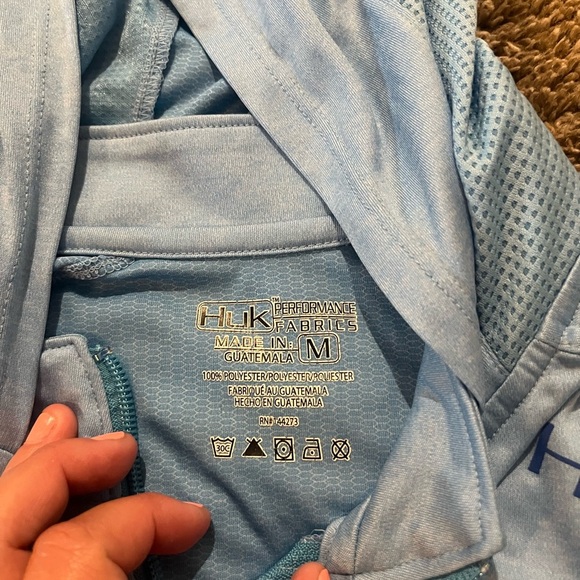 HUK Lightweight Blue Full-Zip with Hood - Picture 3 of 6